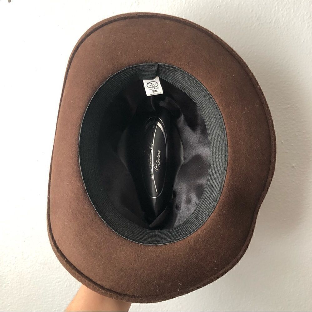 Vintage wool fedora with multi colored feathers in the satin ribbon trim - Picture 5 of 7